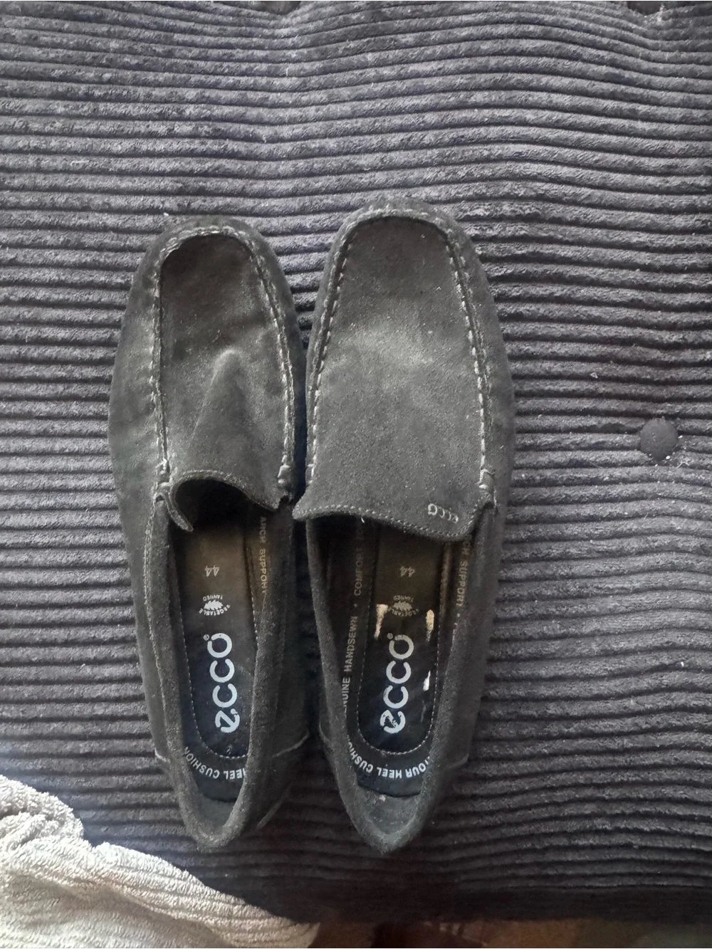 ECCO Men’s Black Suede Slip-On Loafers size 42